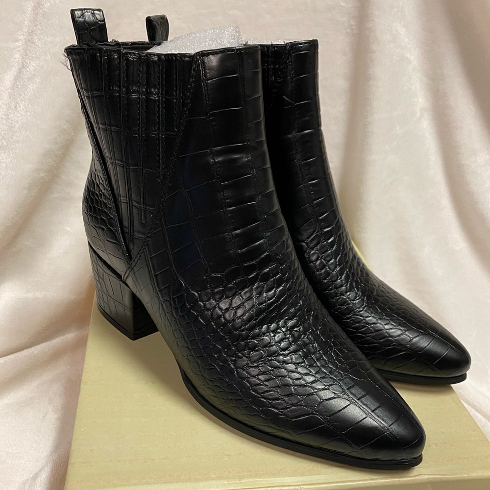 Brand new in box Very Gypsy black snakeskin 8.5 - Picture 1 of 7
